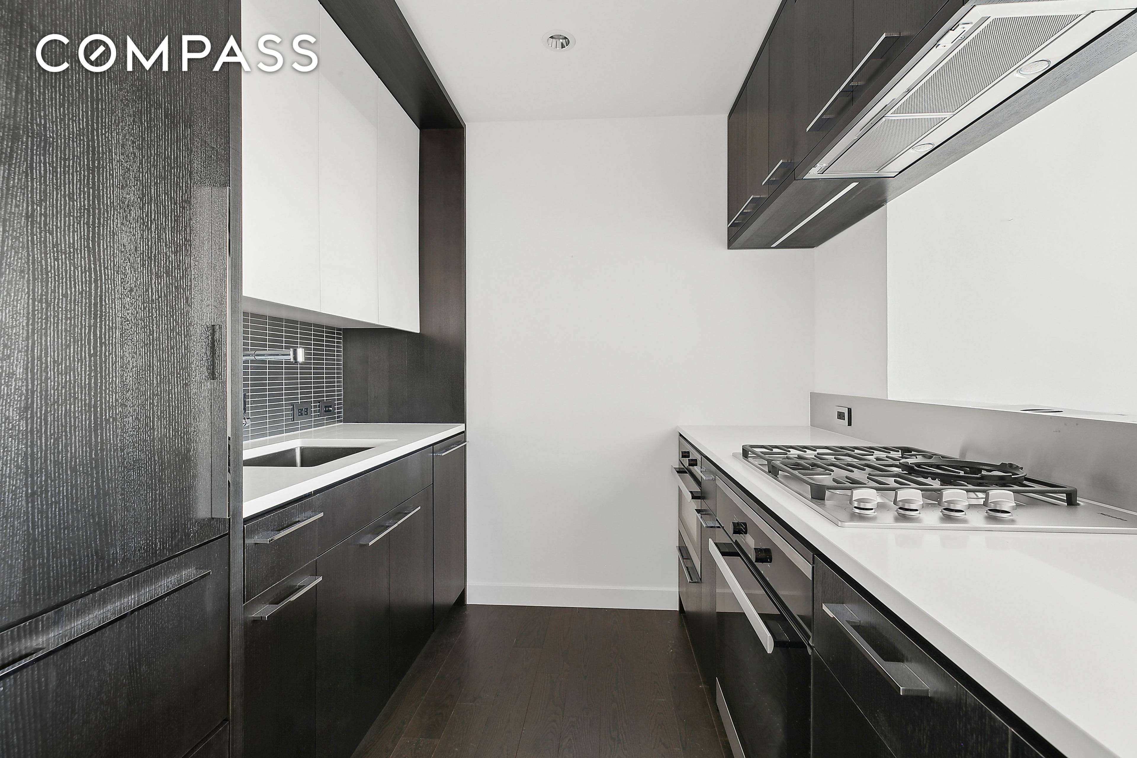 Residence 53E offers a luxurious one bedroom, one bathroom layout, complete with an open gourmet kitchen and a convenient breakfast bar.