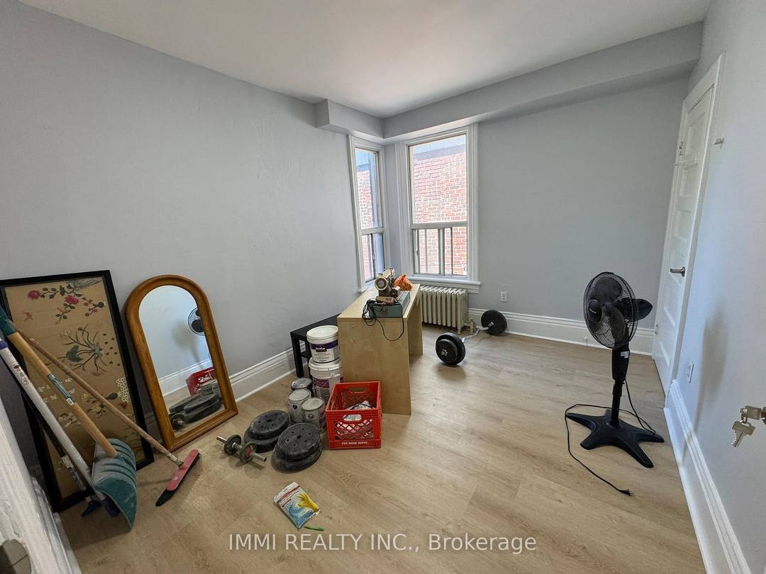 Welcome to this Newly Renovated 2nd Floor One Bedroom Available For Lease.