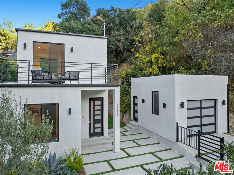 2016 Stanley Hills Dr 3BR Hollywood Hills East La