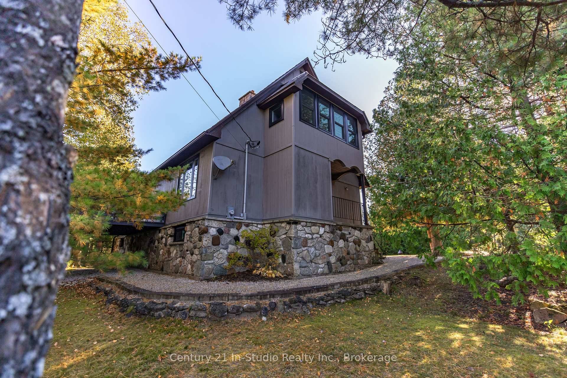 Escape to the beauty of the Bruce Peninsula with this charming 3 bedroom home cottage, perfectly situated on a private, tree lined 1 acre lot.