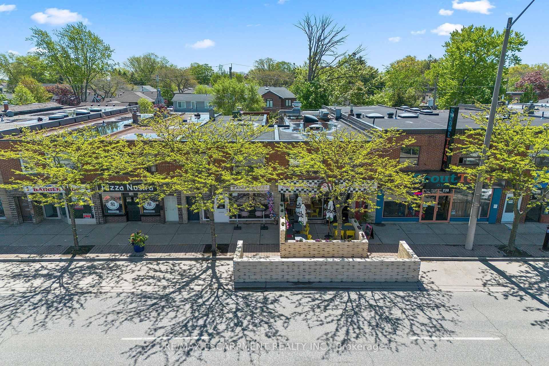 Welcome to this Mixed Use Commercial Opportunity in the heart of Port Credit Zoned C3 C4.