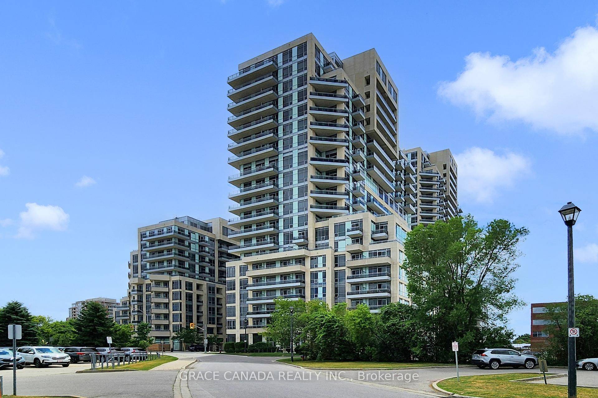 Location Location Location, Prime Location in the Heart of Richmond Hill and across from Hillcrest mall, this beautiful newer One bedroom Plus Den Condo that features 9 foot high ceiling ...