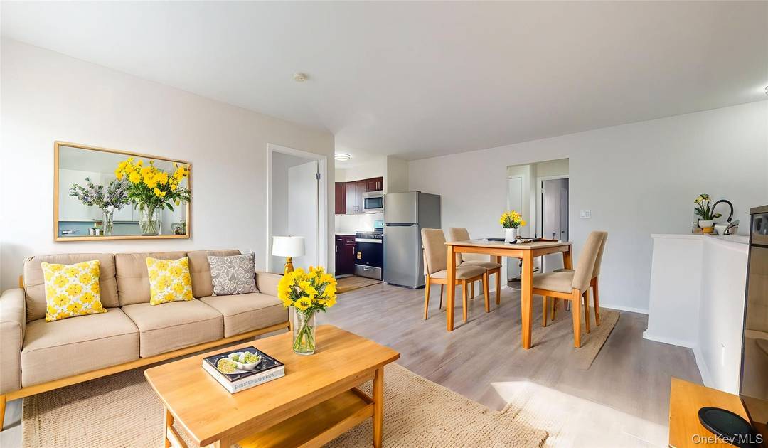 Pristine Fully Renovated 3Br with Parking amp ; Patio in Quiet Forest Hills Location Fine Quality Renovation, Central Air Heat Throughout Brand New Kitchen with Stainless Appliances, Including Dishwasher amp ...