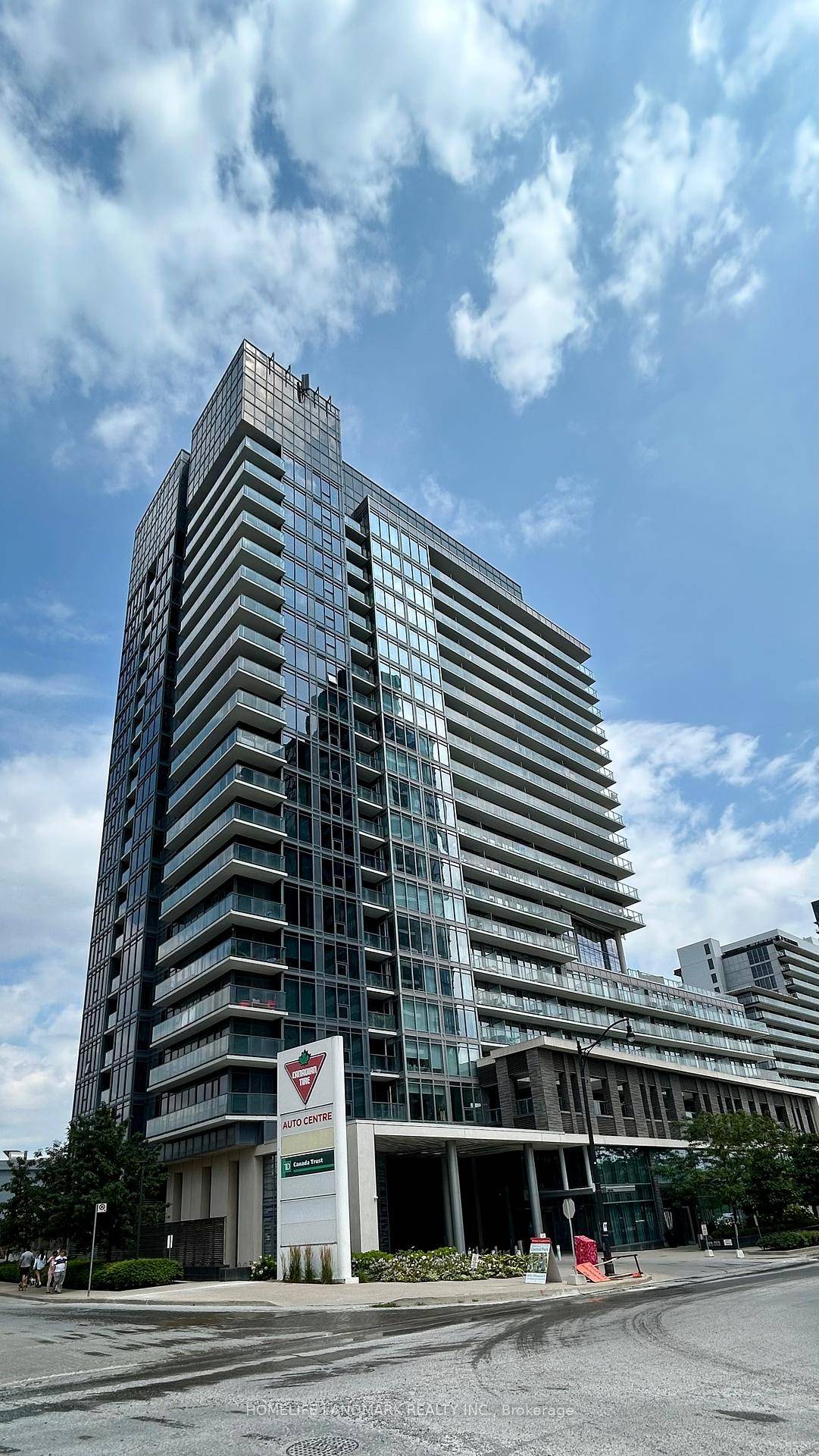 Discover upscale urban living for lease in this luxurious 2 1 bedroom, 2 bathroom southeast corner suite at the sought after Tango 2 Condo in North York.
