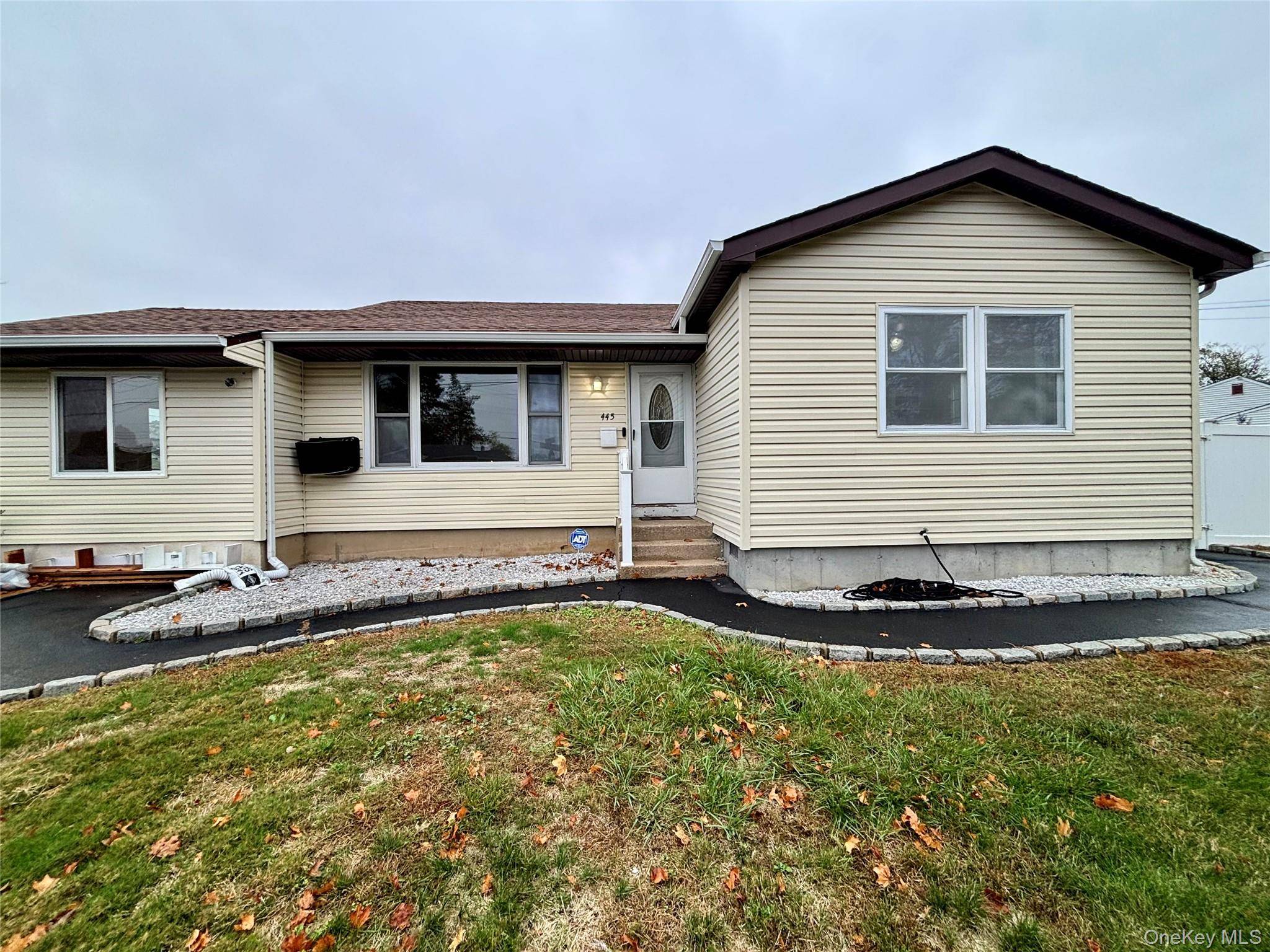 Welcome home to this beautifully maintained 4 bedroom house in Brentwood, NY, one of Long Islands most convenient and vibrant communities !