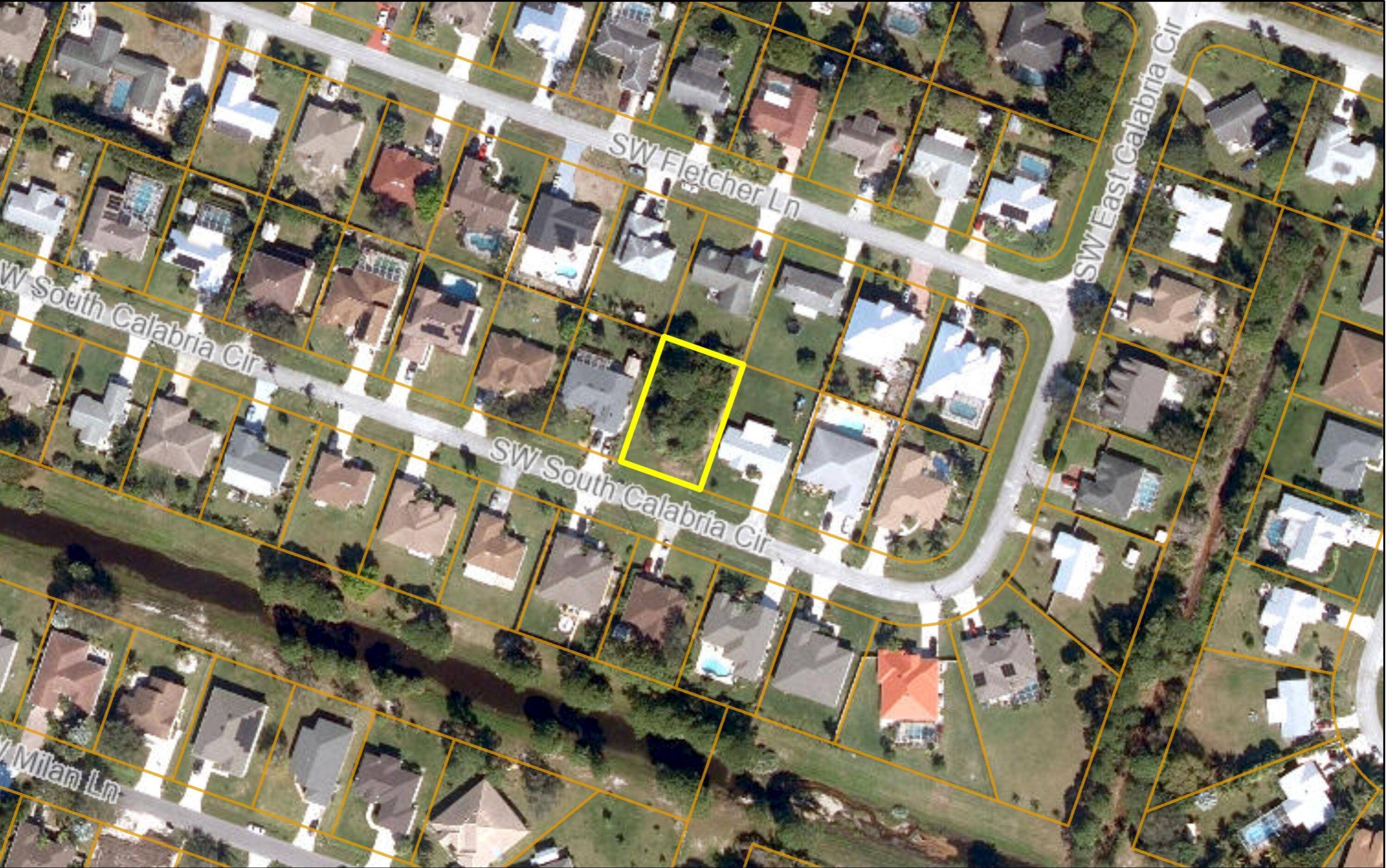 Nice building lot in highly desirable area of Port St.