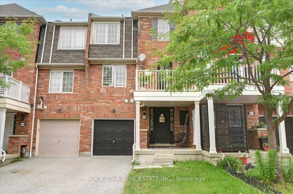 Spacious and well maintained 2 bedroom, 2 bathroom home located on a quiet, residential street just off Dundas.
