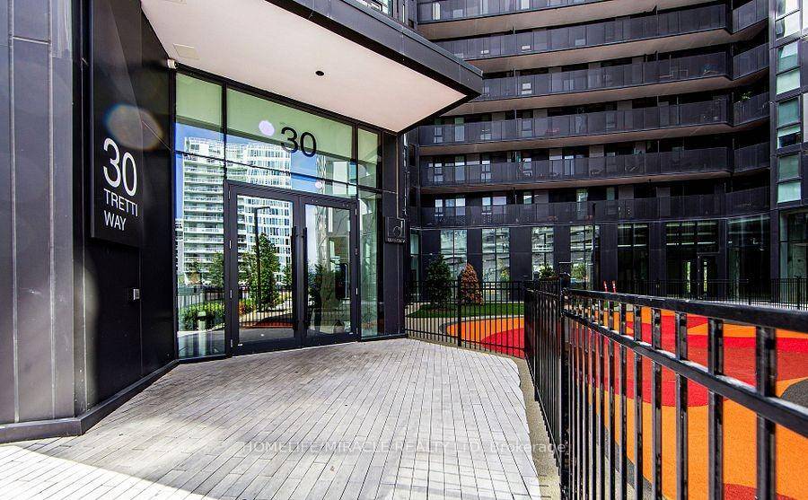 Gorgeous Luxury 2 Bed 2 Bath Suite with Parking amp ; Locker With Transit Score of 98 100 in Tretti Condos at Prime Central Location of Clanton Park, North York.