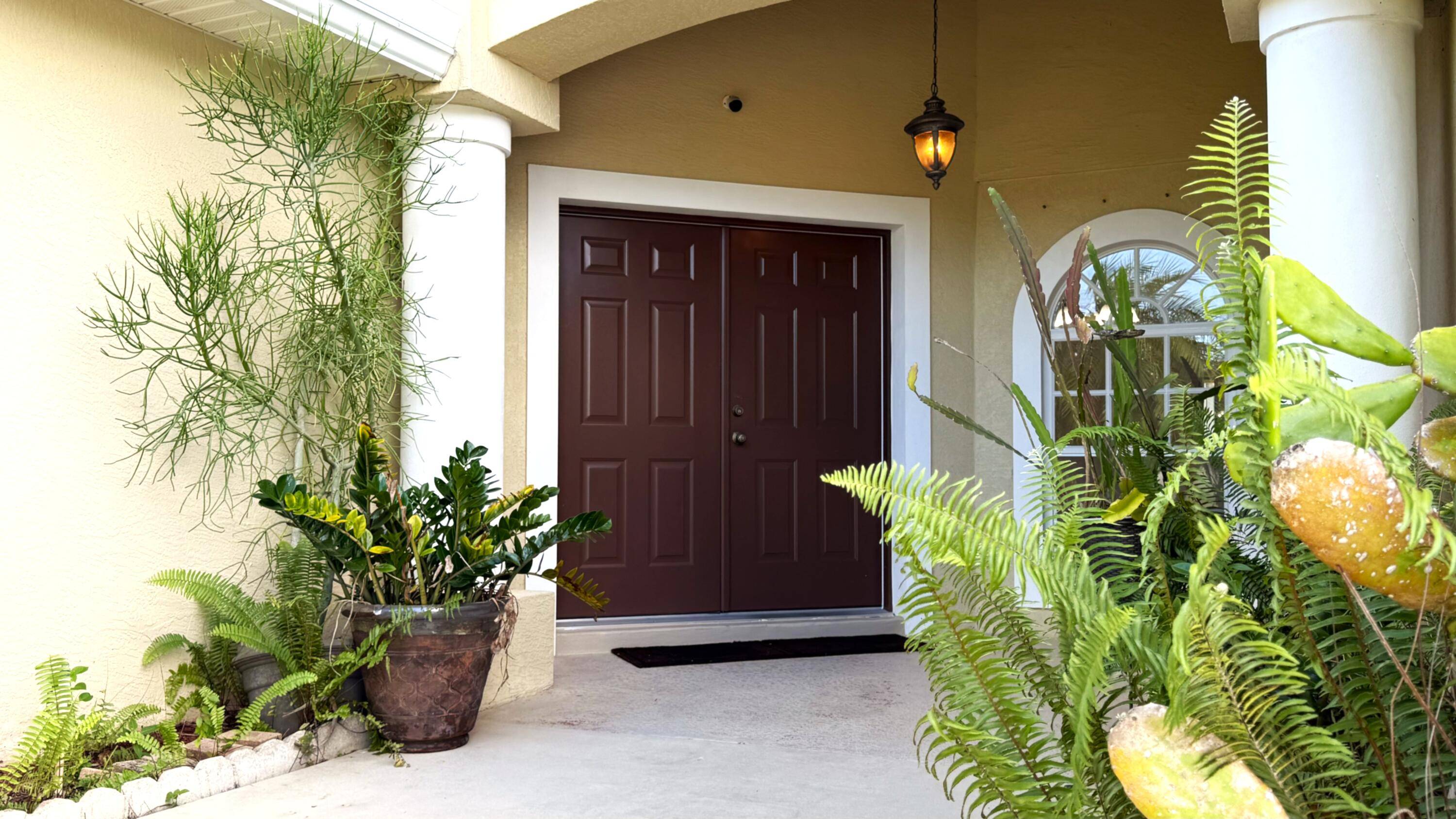 Move in ready and priced to sell !