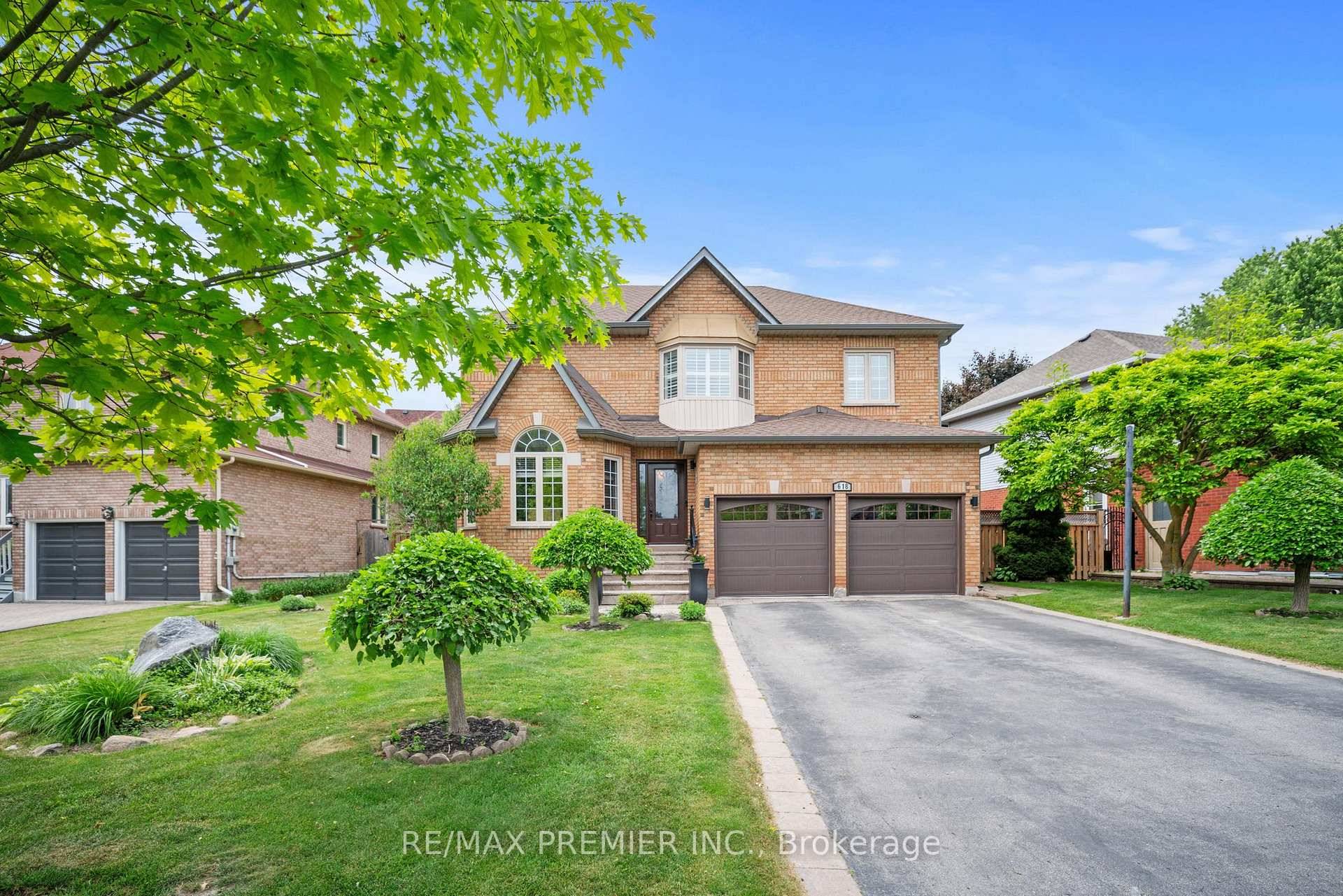 Stunning 4 Bedroom, 2 Storey Home with Exceptional Curb Appeal in Newmarket.