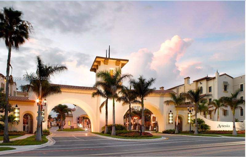 Beautiful 3 bedroom 3 full bathroom townhome in the prestigious Artesia community One full bedroom and bathroom on the first floor perfect for guests in laws or a home office ...