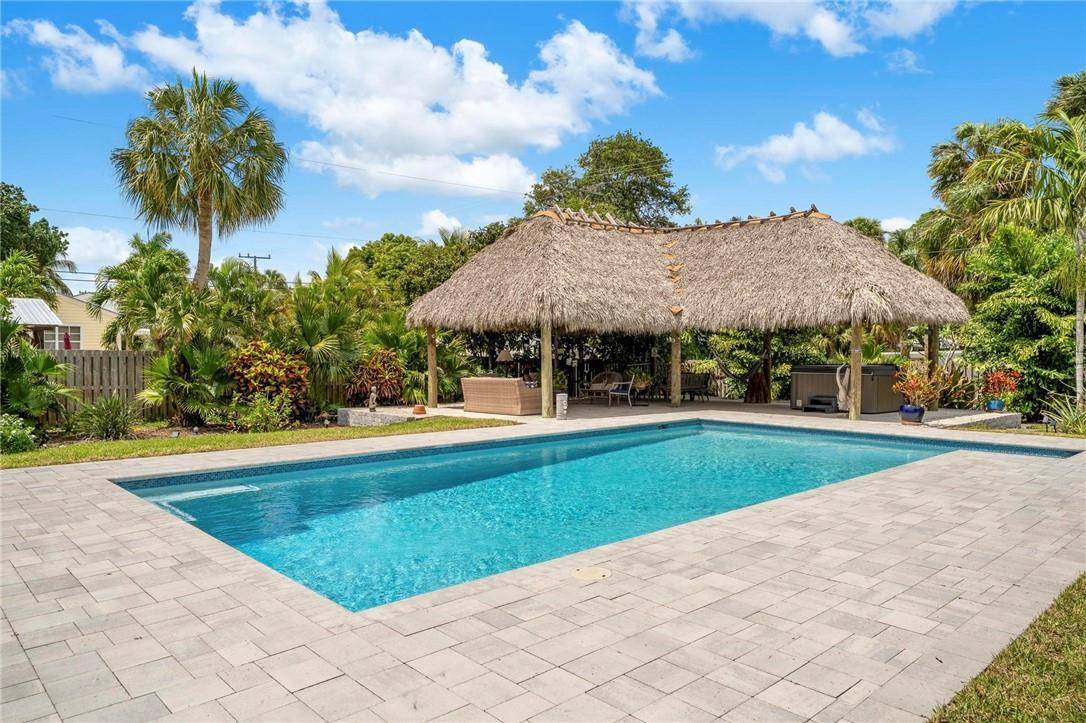 Welcome to your tropical oasis in the heart of St.