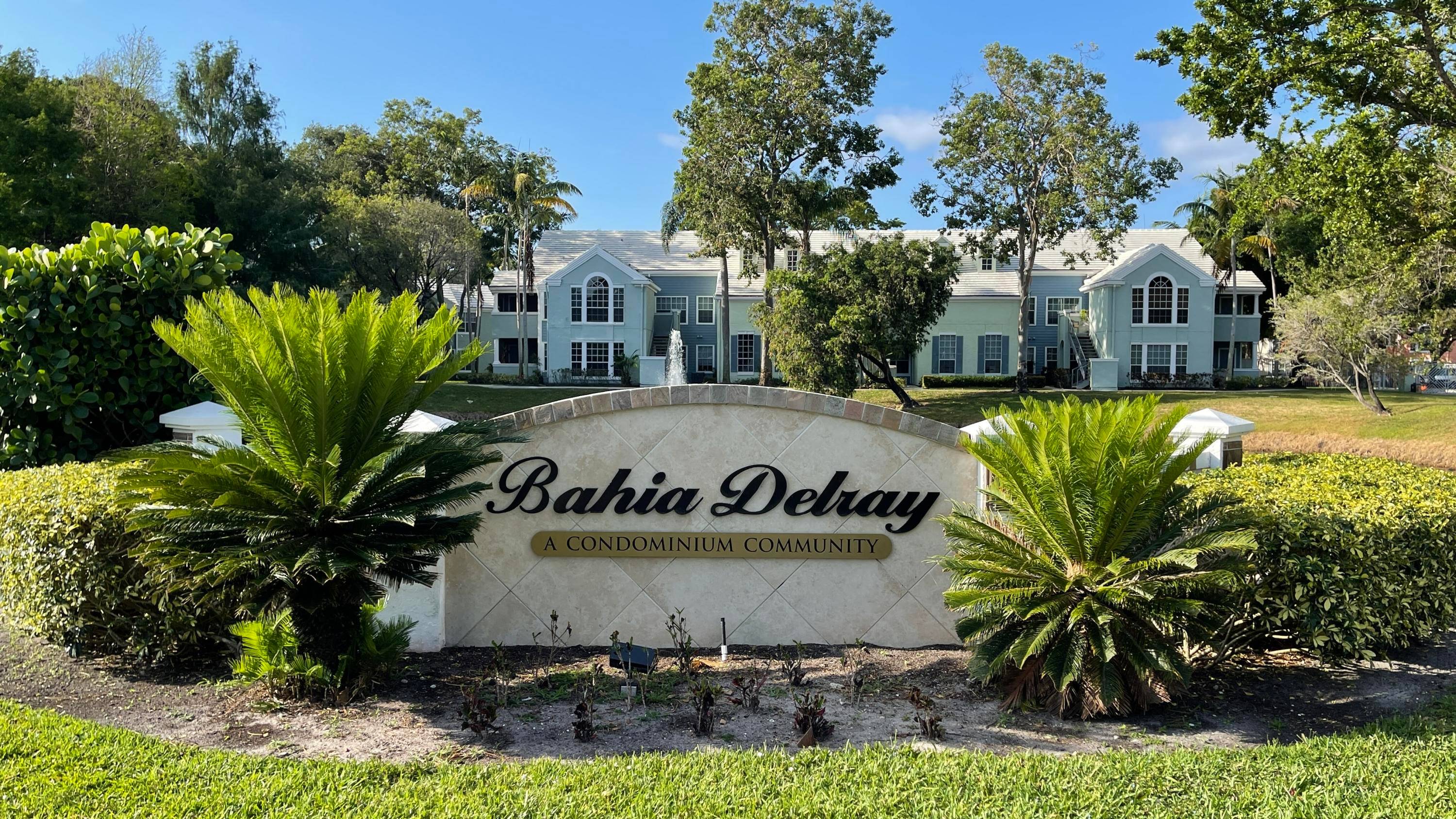 Bahia Delray Townhomes is a new construction community located in the heart of Delray Beach.