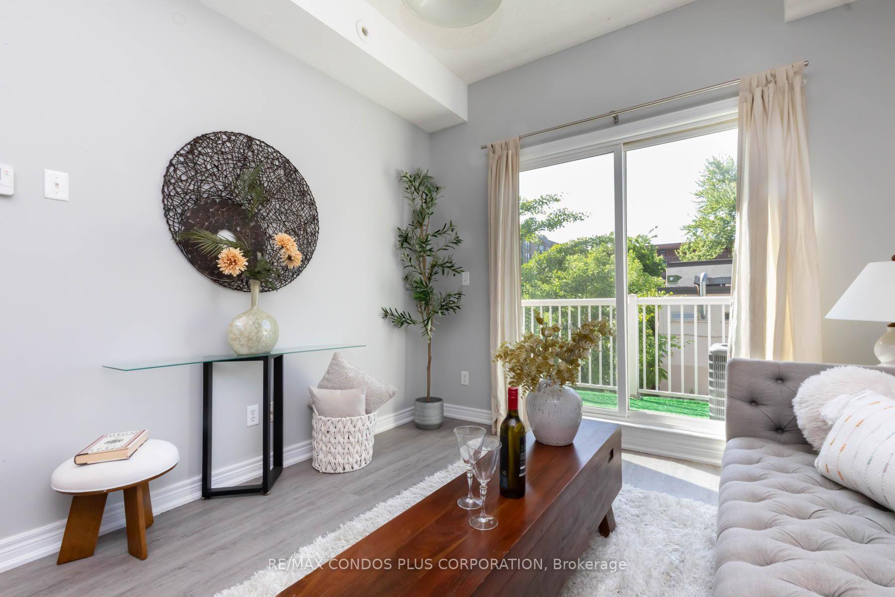 Discover this hidden gem in the heart of downtown Toronto a bright and spacious 1 bedroom stacked townhouse on the 2nd floor, approx.