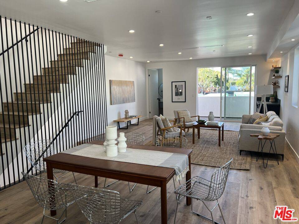 841 N Mccadden Pl 4BR Hancock Park La