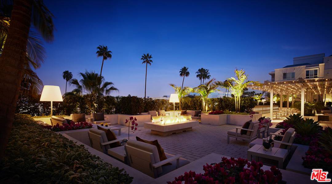 155  N Crescent Dr 1BR Beverly Hills Post Office | B.H.P.O. La