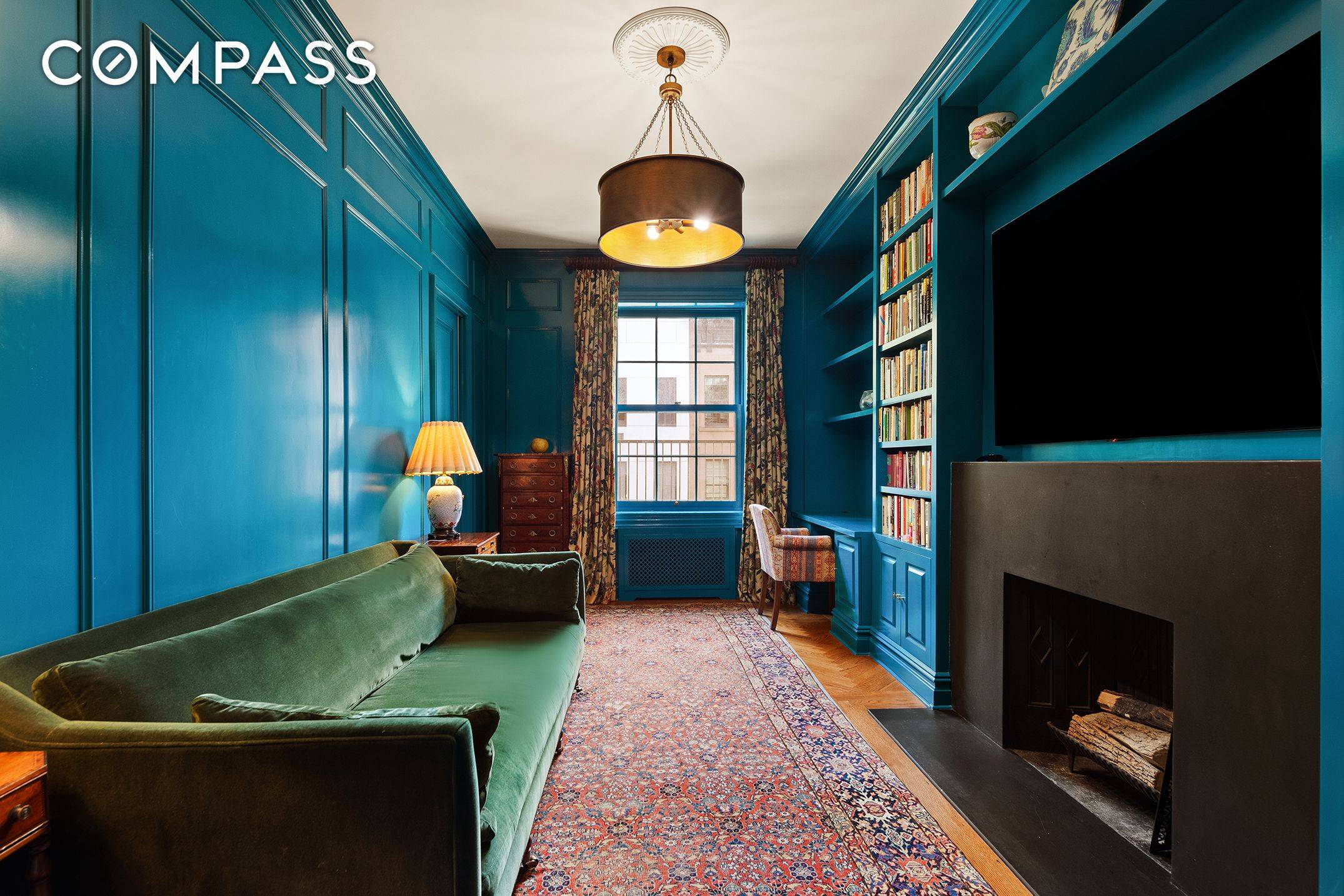 Located in a limestone townhouse on one of the Upper East Side's most tranquil museum blocks, this exquisite 2 3 bedroom, 2 bathroom prewar Condominium apartment is in excellent condition ...