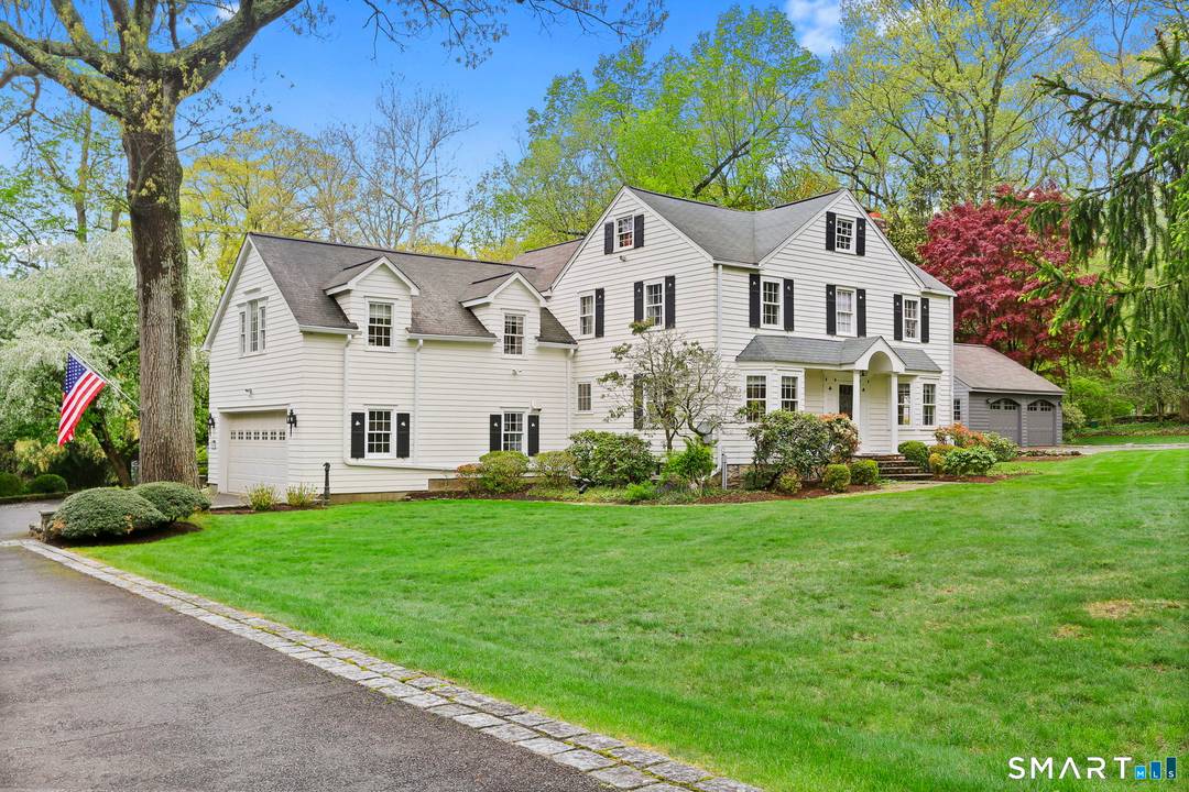 Nestled in one of the most sought after areas in Fairfield County, this exceptional 4 bedroom, 2 and a half bath West Norwalk property is the perfect blend of timeless ...