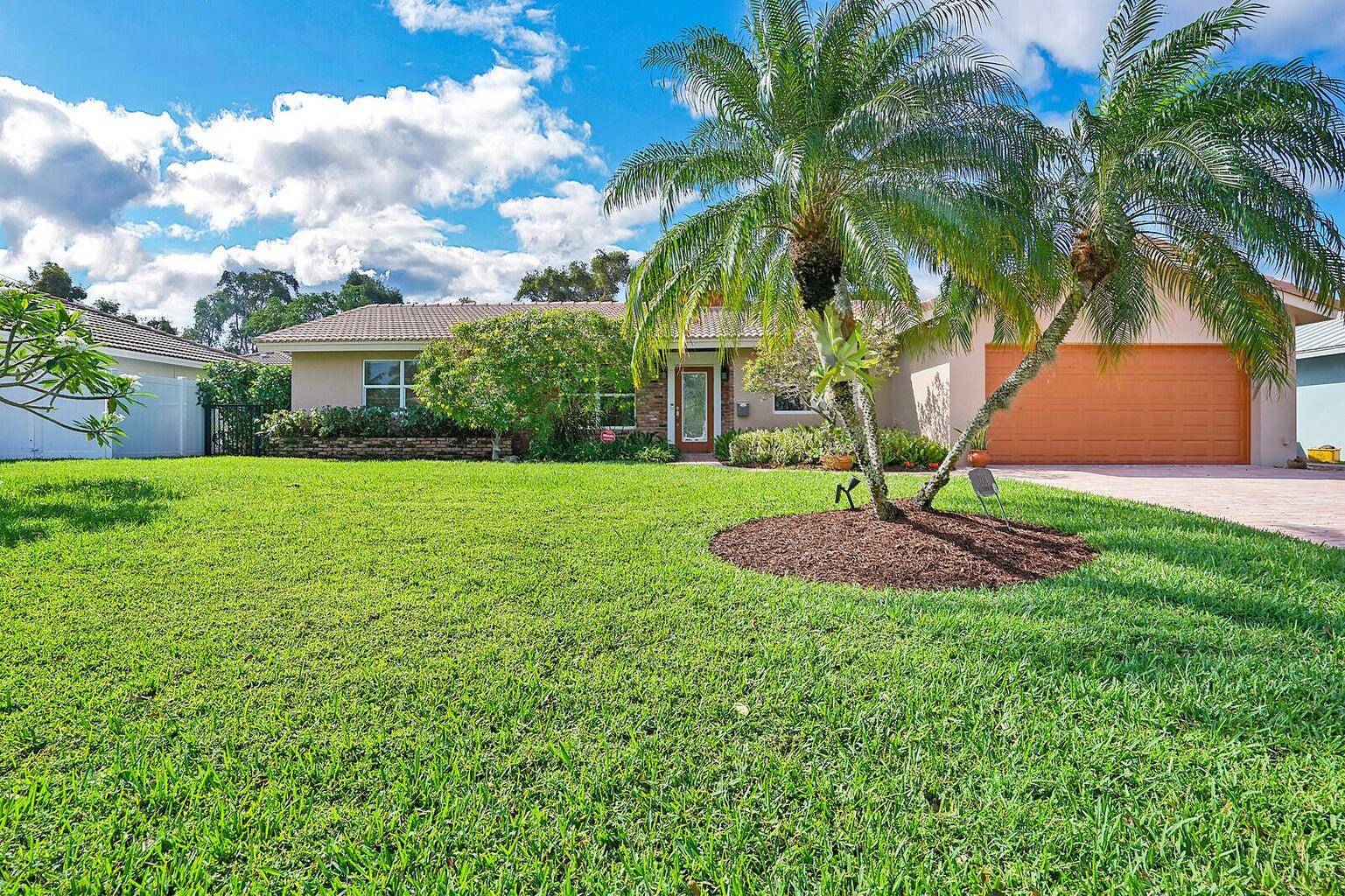 MOVE IN READY SEPT 1st ! Very PRIVATE, beautifully landscaped backyard with large screened patio and pool area for BUG FREE living !