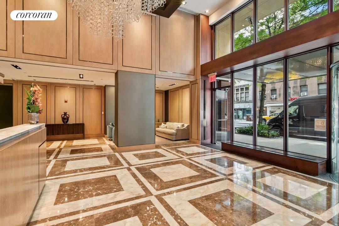 Sky High Sanctuary in the Heart of Midtown East The Veneto Condominium 250 East 53rd Street Residence 2801 2, 395, 000 Perched on the 29th floor of the prestigious Veneto ...
