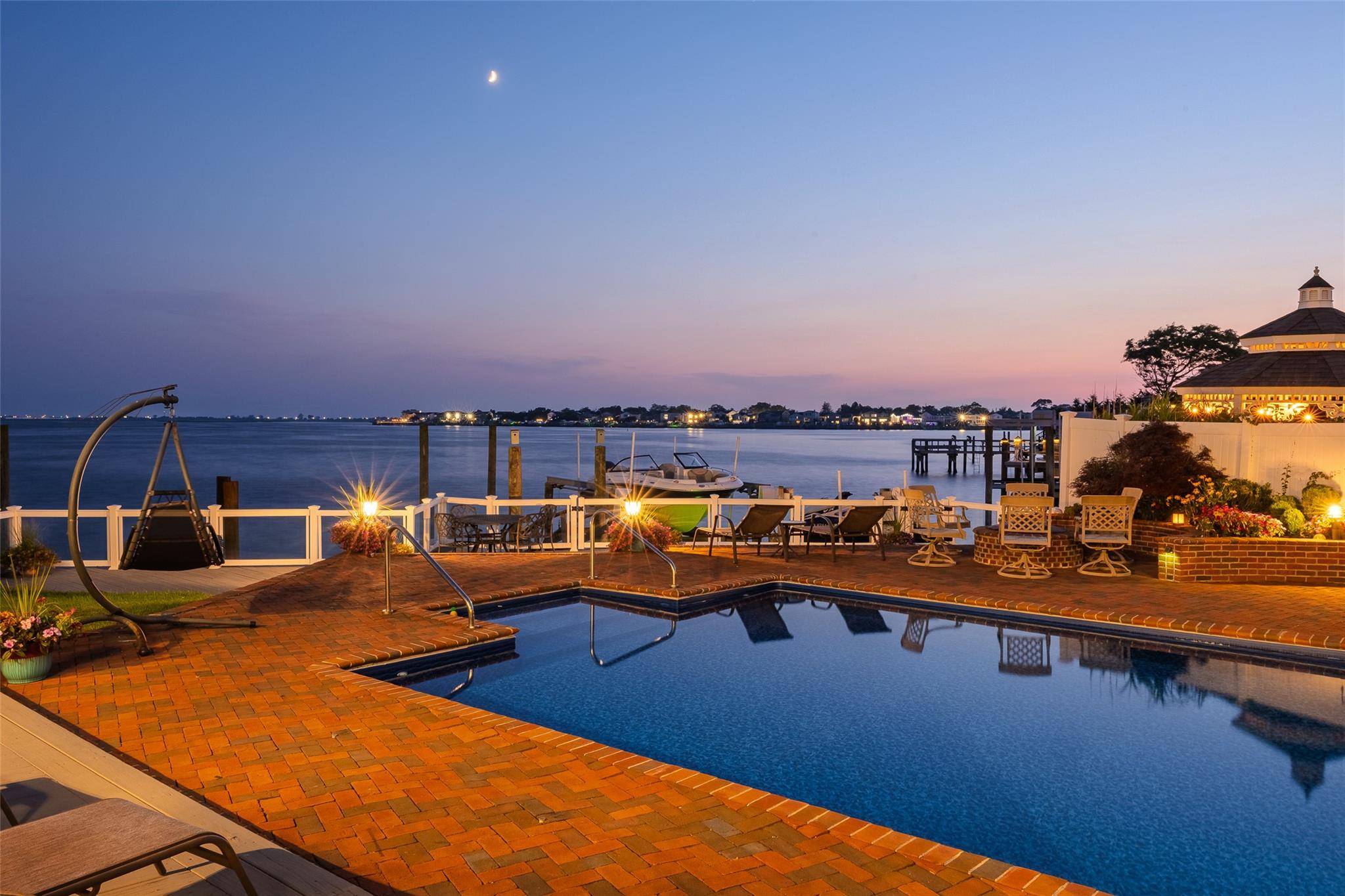 Luxury Waterfront Living At Its Finest In This Bayfront Lands End Splanch !