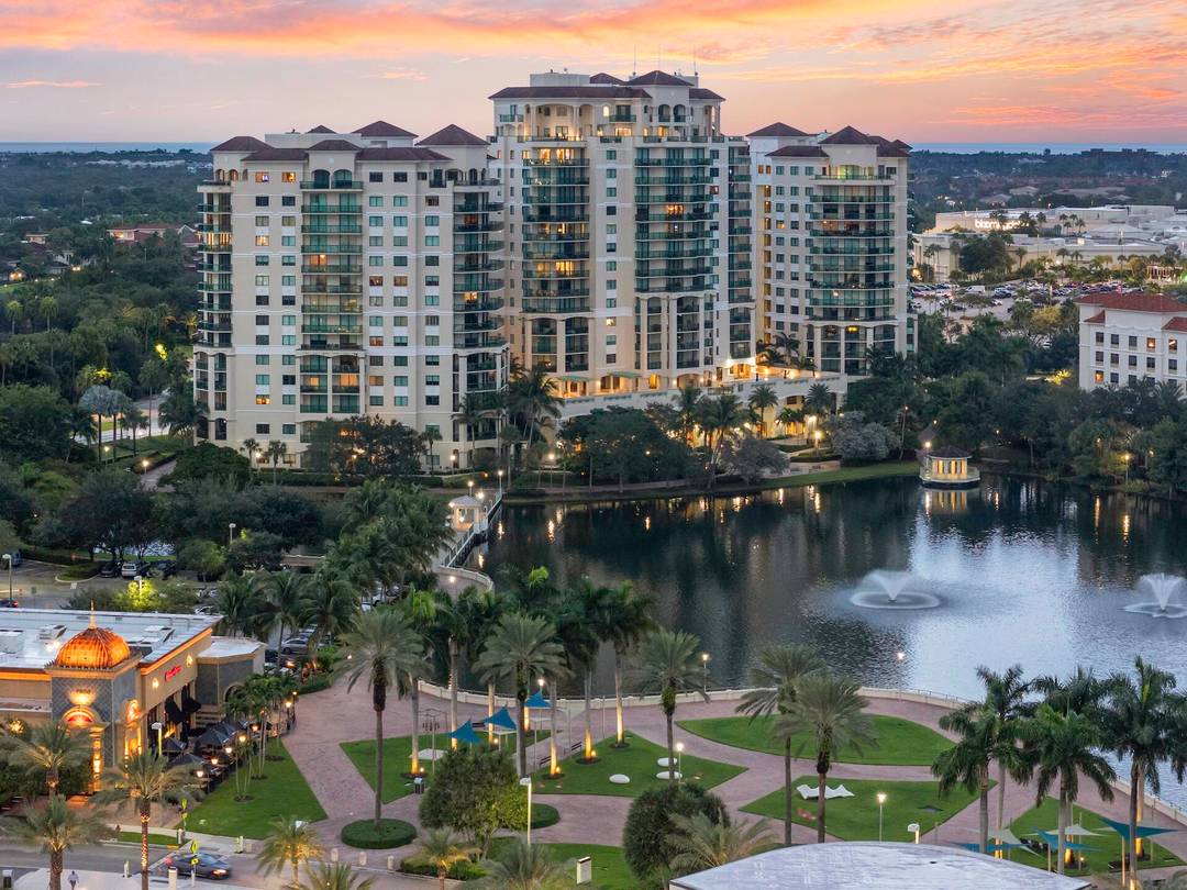 Experience unparalleled luxury in Downtown Gardens at The Landmark.