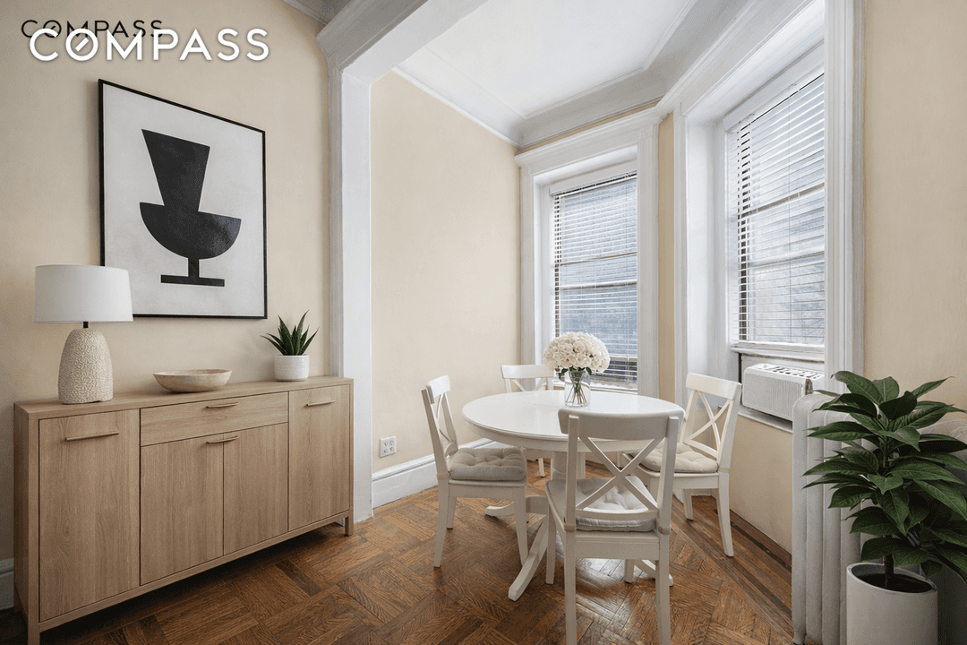 Located in an Upper West Side brownstone, this charming 1 bedroom seamlessly blends classic pre war character with modern comfort in one of NYC's most sought after neighborhoods.