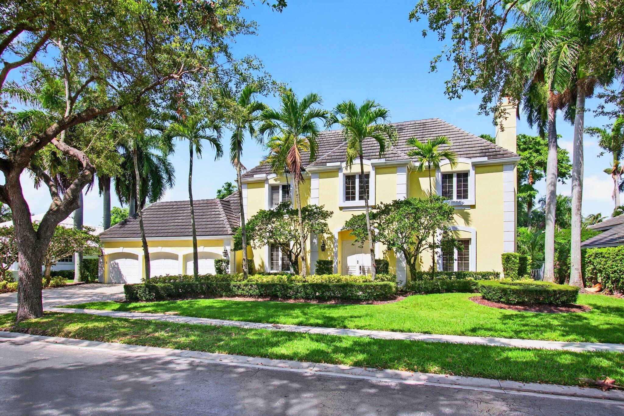 This wonderful ANNUAL or SEASONAL 27, 500 mo 6 Month minimum rental includes access to the Broken Sound amenities Club Course Golf Membership.