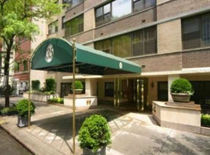Southern exposure. Video of full brownstone views available.