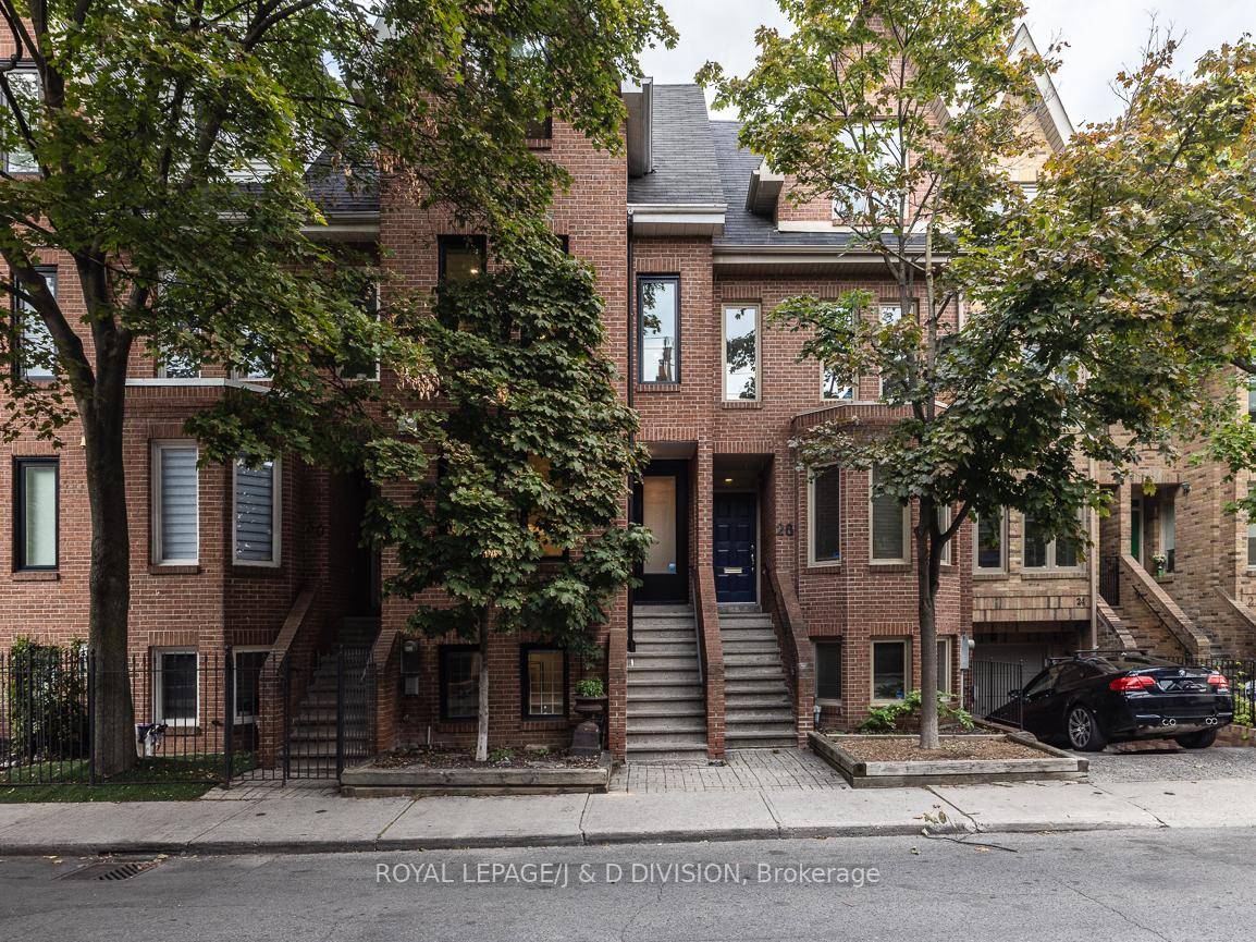 Stunner in Summerhill ! Extensively and stylishly renovated, featuring new windows and Pella doors throughout, a new primary ensuite washroom, refinished hardwood floors, gorgeous Scavollini kitchen, extensive rewiring and recessed ...