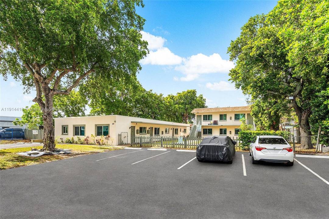 Amazing 7 Unit Multifamily Jewel Available !