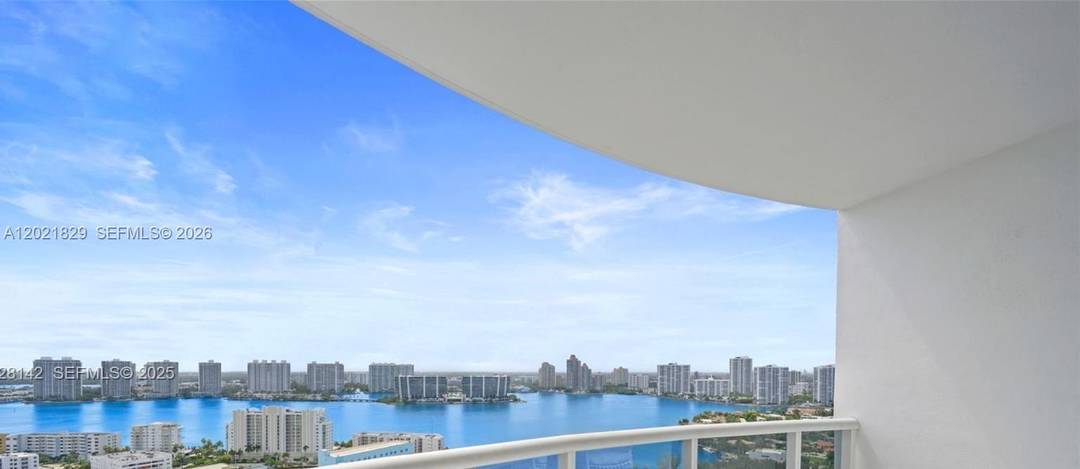 GREAT OPPORTUNITY TO OWN A 2 BEDROOM, 2 BATHS RESIDENCE IN THIS RESORT STYLE COMPLEX.