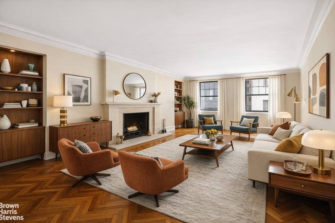 GRAND PARK AVENUE CLASSIC 7 HOME JUST LISTED !