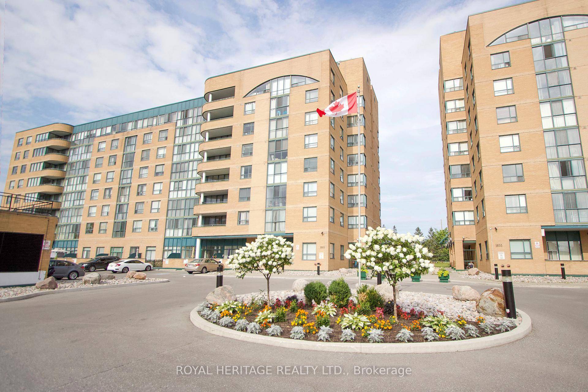 This stunning 2 1 Bedroom Suite has a new gorgeous look !