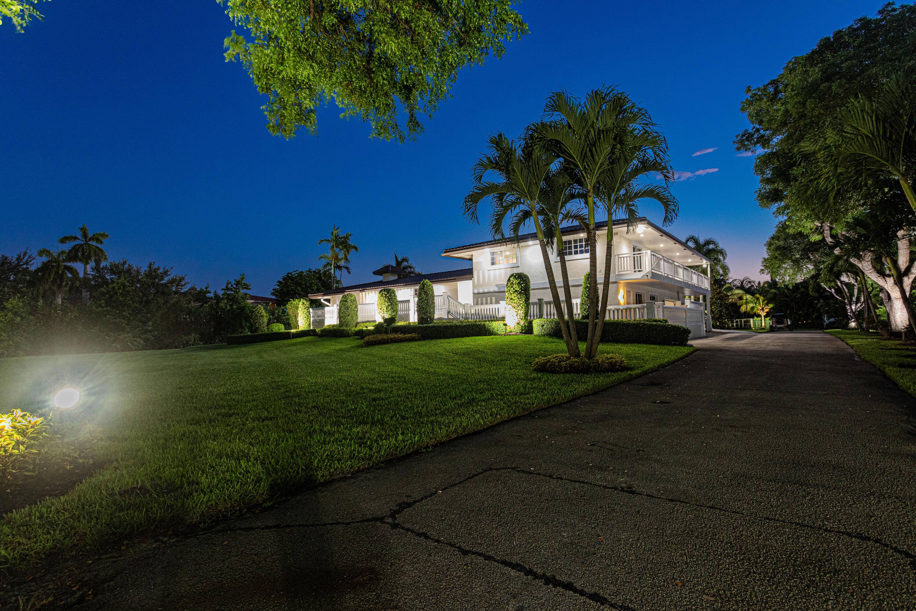 A Slice of Paradise in Prestigious Plantation Acres.