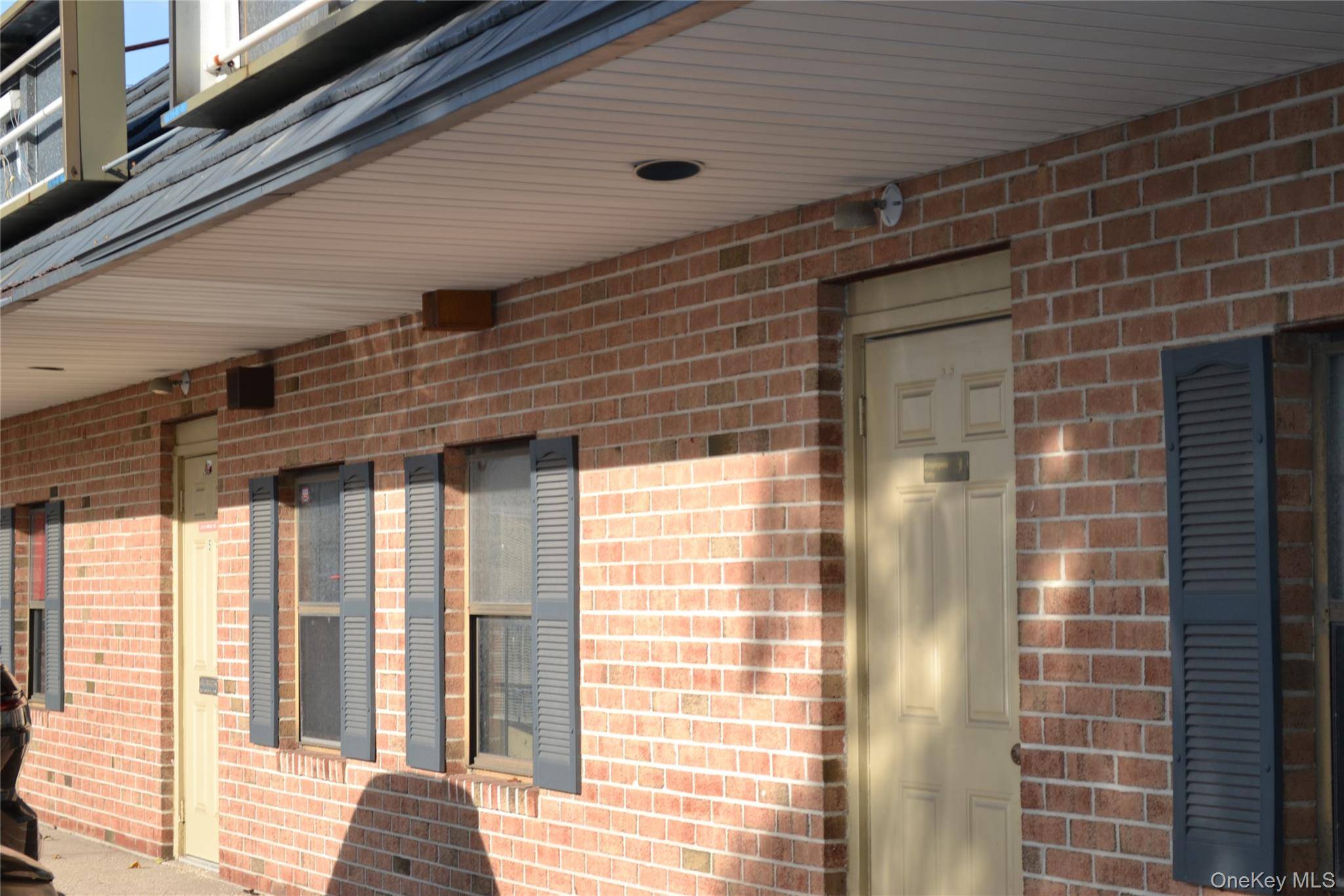 Prime location, Office Space with 2 Half Baths, Reception Area, 5 Exam Rooms, Kitchen Area, Ample Parking.