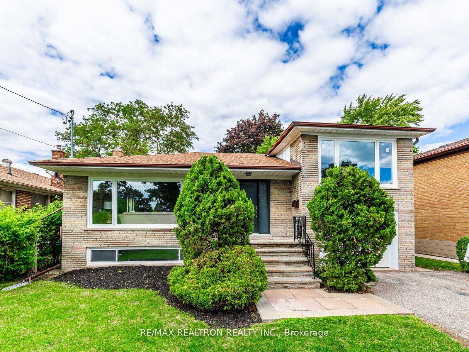 Newly Listed Fully Updated Home on a Premium Cul de Sac !