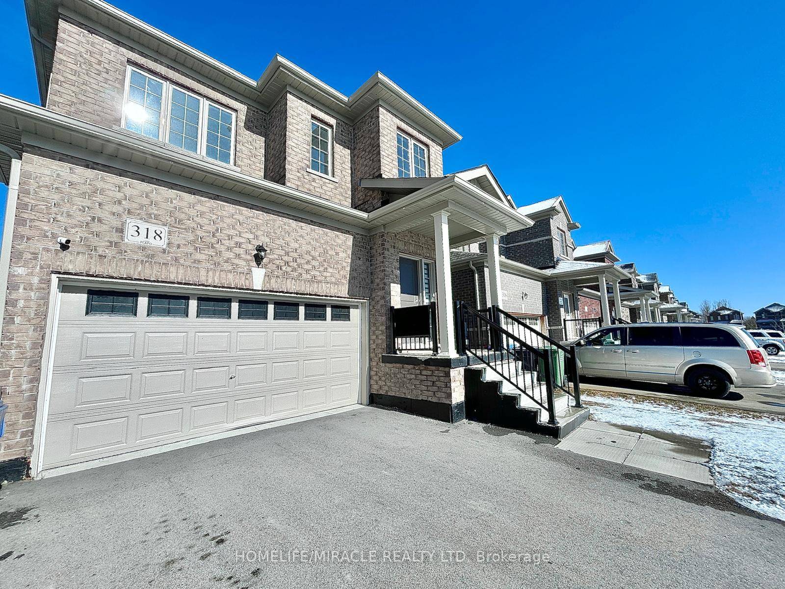 OPPORTUNITY KNOCKS. Take Advantage of this Market before it's too late This DETACHED House with DOUBLE CAR GARAGE, EXTRA LONG DRIVEWAY, EXTRA DEEP LOT with NO WALKWAY feature 3 Bedrooms, ...