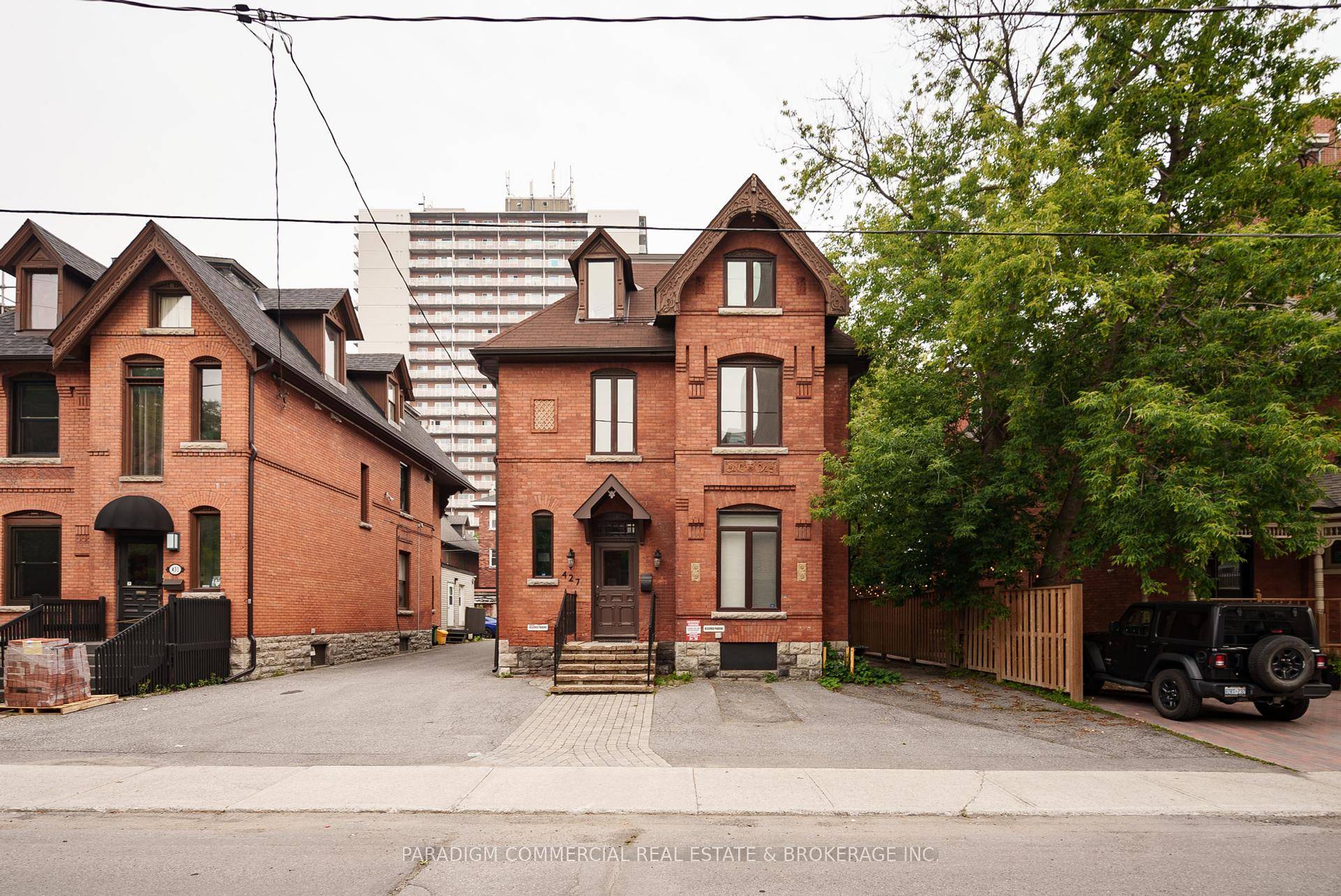 Discover the perfect business headquarters at 427 Gilmour St !