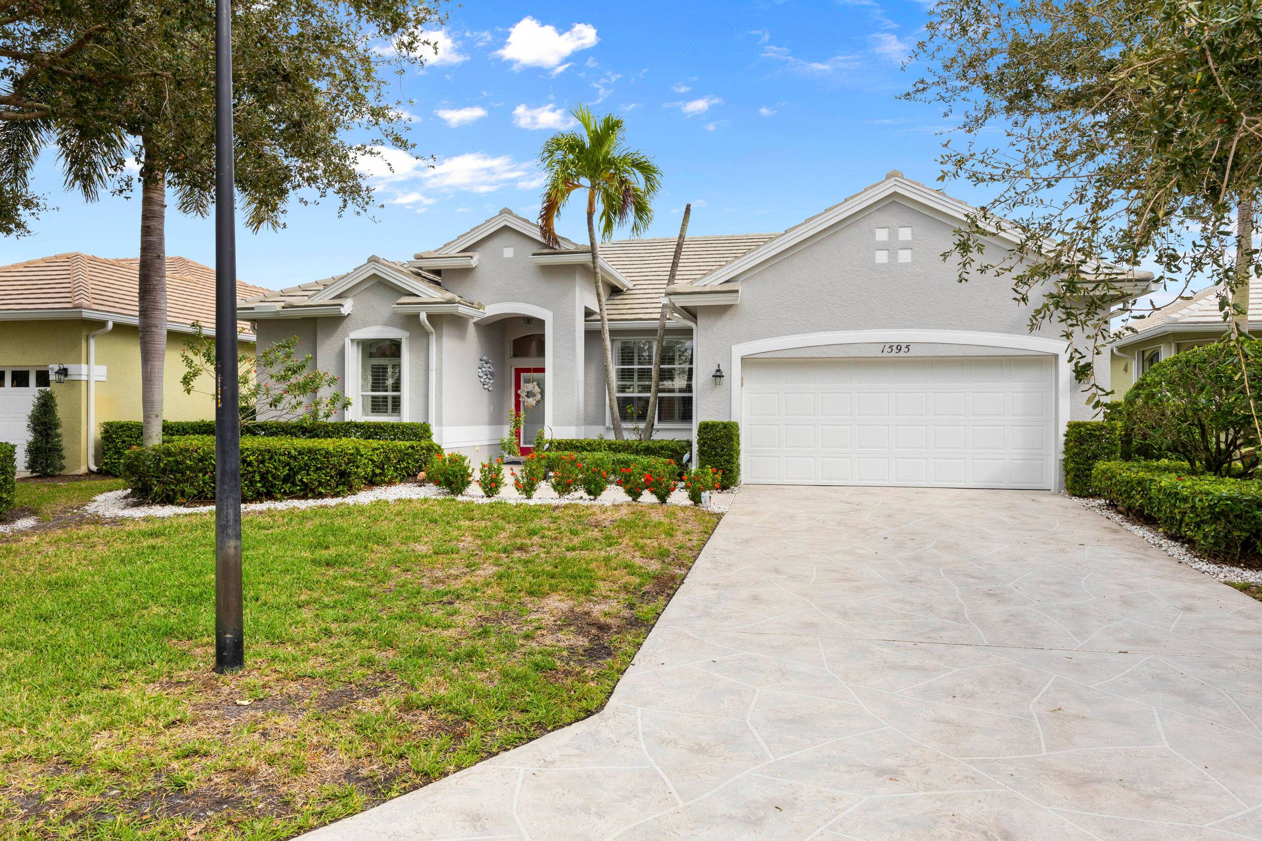 Discover the perfect blend of community and comfort in this charming renovated 3 2 home in Monarch Country Club.
