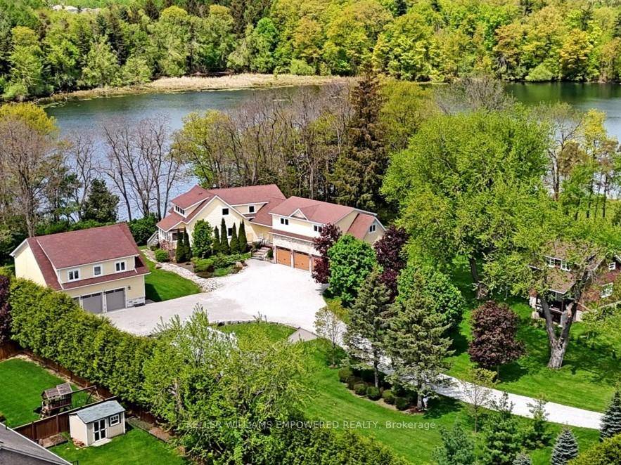 1. 014 acres backing onto Protected Phillips Lake, in the center of York Region !