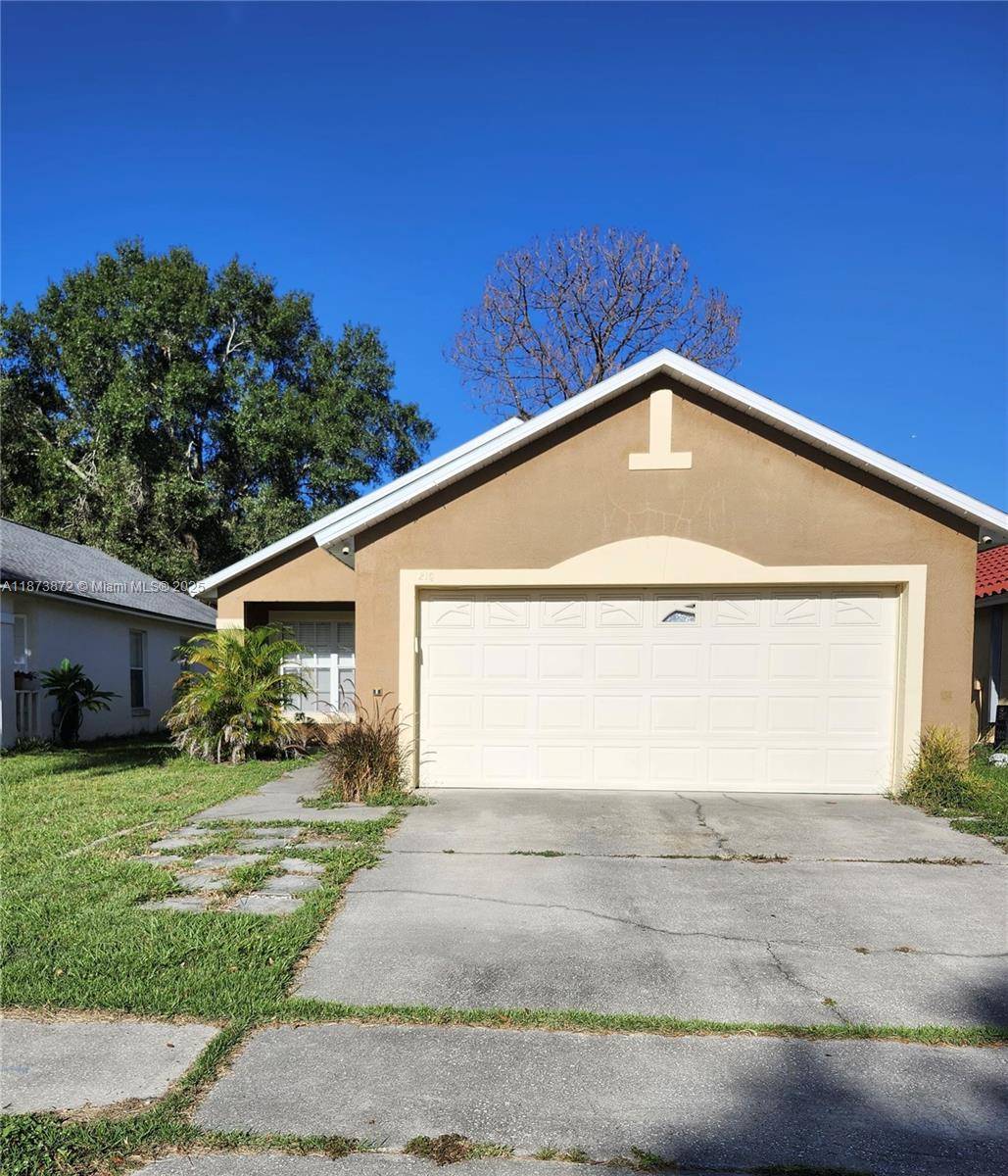 Welcome to this beautifully maintained 3 bedroom, 2 bathroom home, offering comfort and style in every corner.