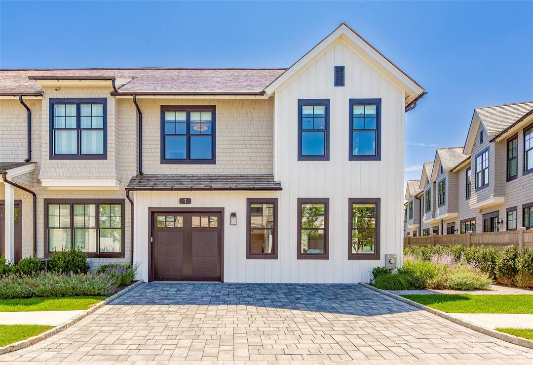 WATER MILL CROSSING DESIGNER FURNISHED RESALE TOWNHOME A rare opportunity to own one of the first resales at Watermill Crossing, this turnkey townhome is offered fully furnished, with interiors professionally ...