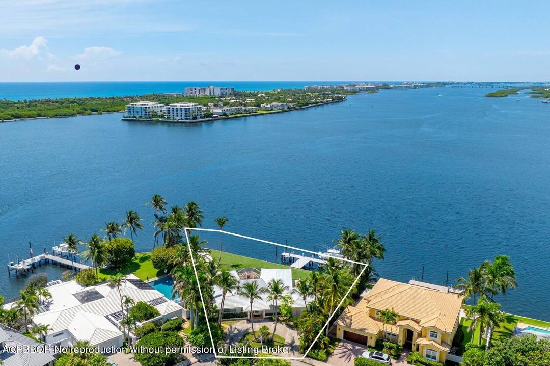 The Crown Jewel of SOSO Spectacular, one of a kind point lot in the highly desirable South of Southern neighborhood of West Palm Beach.