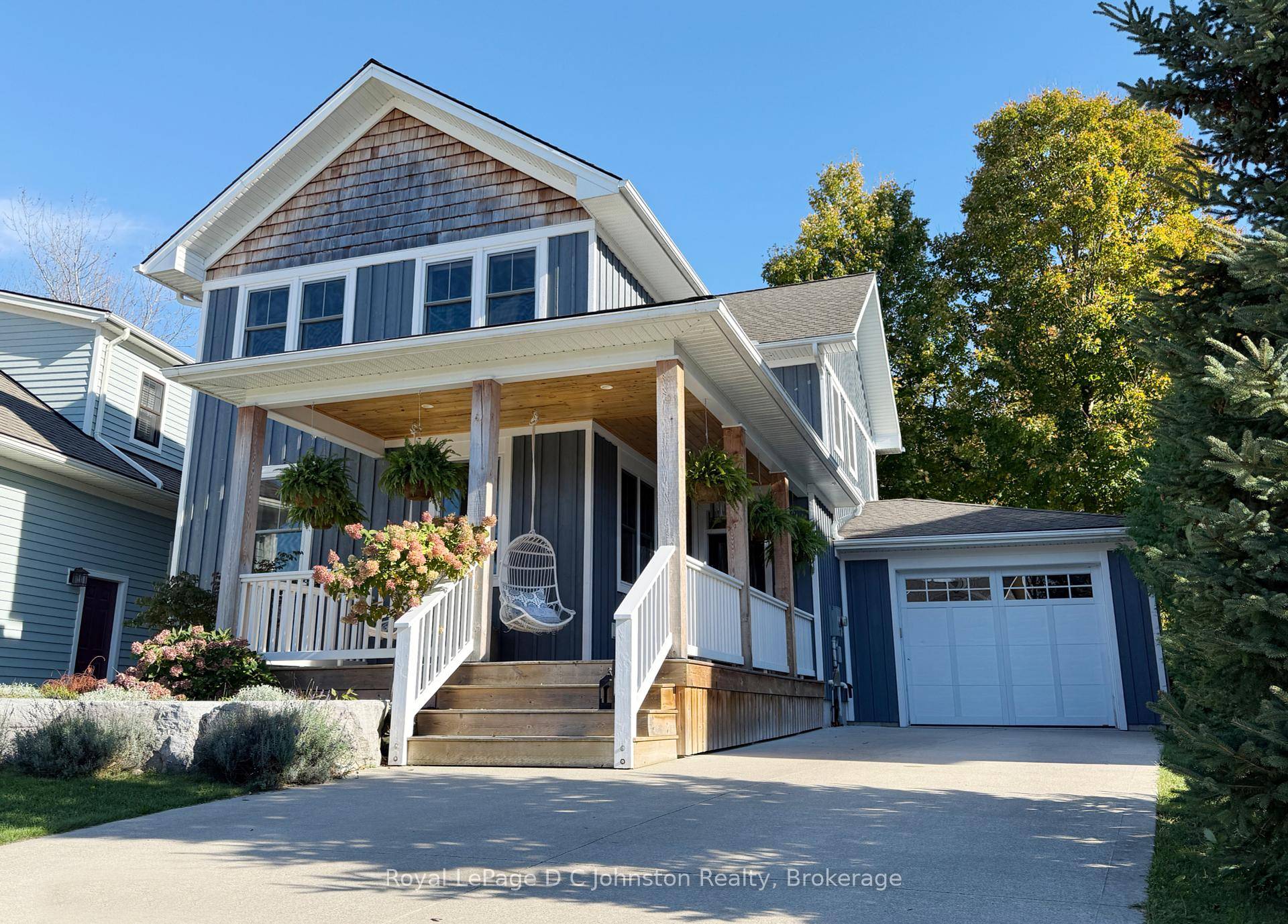 Welcome to this stunning custom Devitt Uttley home, completed in 2018 on a picturesque pie shaped lot along Cedar Bush Drive in the heart of Southampton.