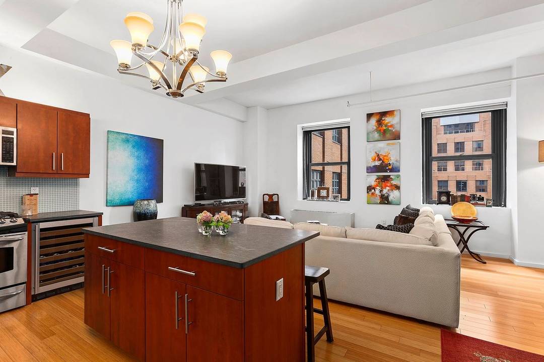 Investor special, unit sold with Tenants in place, paying market rent.