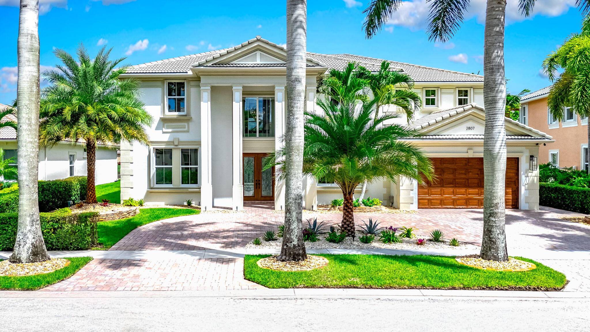 WELCOME TO OLYMPIA ! Complete make over on this estate home.