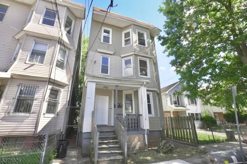 Welcome to 428 S 17th Street, a spacious 3 family property offering excellent income potential for investors or an opportunity for an owner occupant.