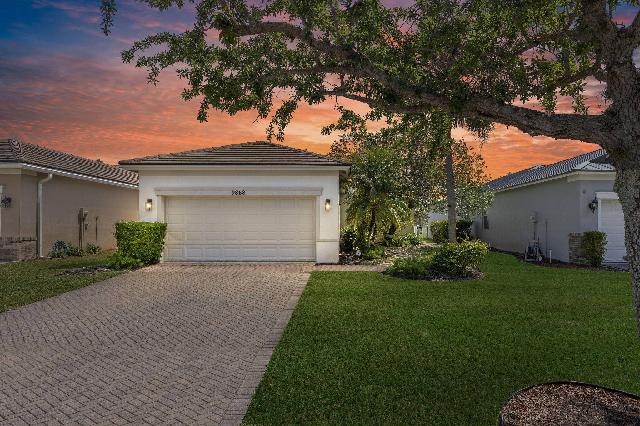 Welcome to this well maintained 3 bedroom, 2 bath home located in the desirable, gated community of Heritage Oaks in Tradition.