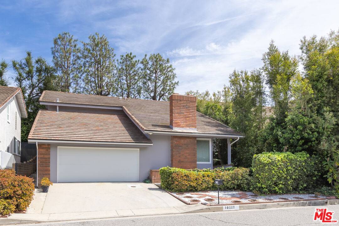 10227   Autumn Leaf Cir 4BR Bel Air La